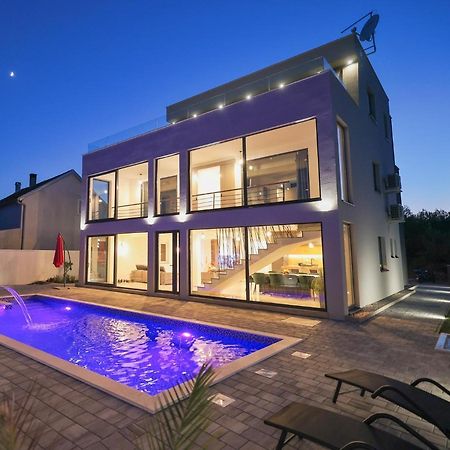 Rhapsody In Green - Luxury Villa In Zadar Crno Eksteriør billede