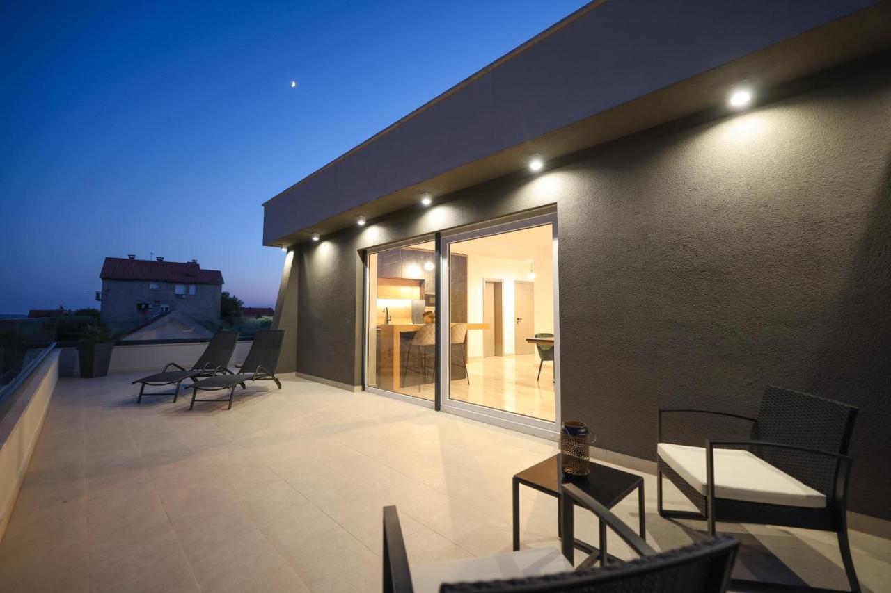 Rhapsody In Green - Luxury Villa In Zadar Crno Eksteriør billede