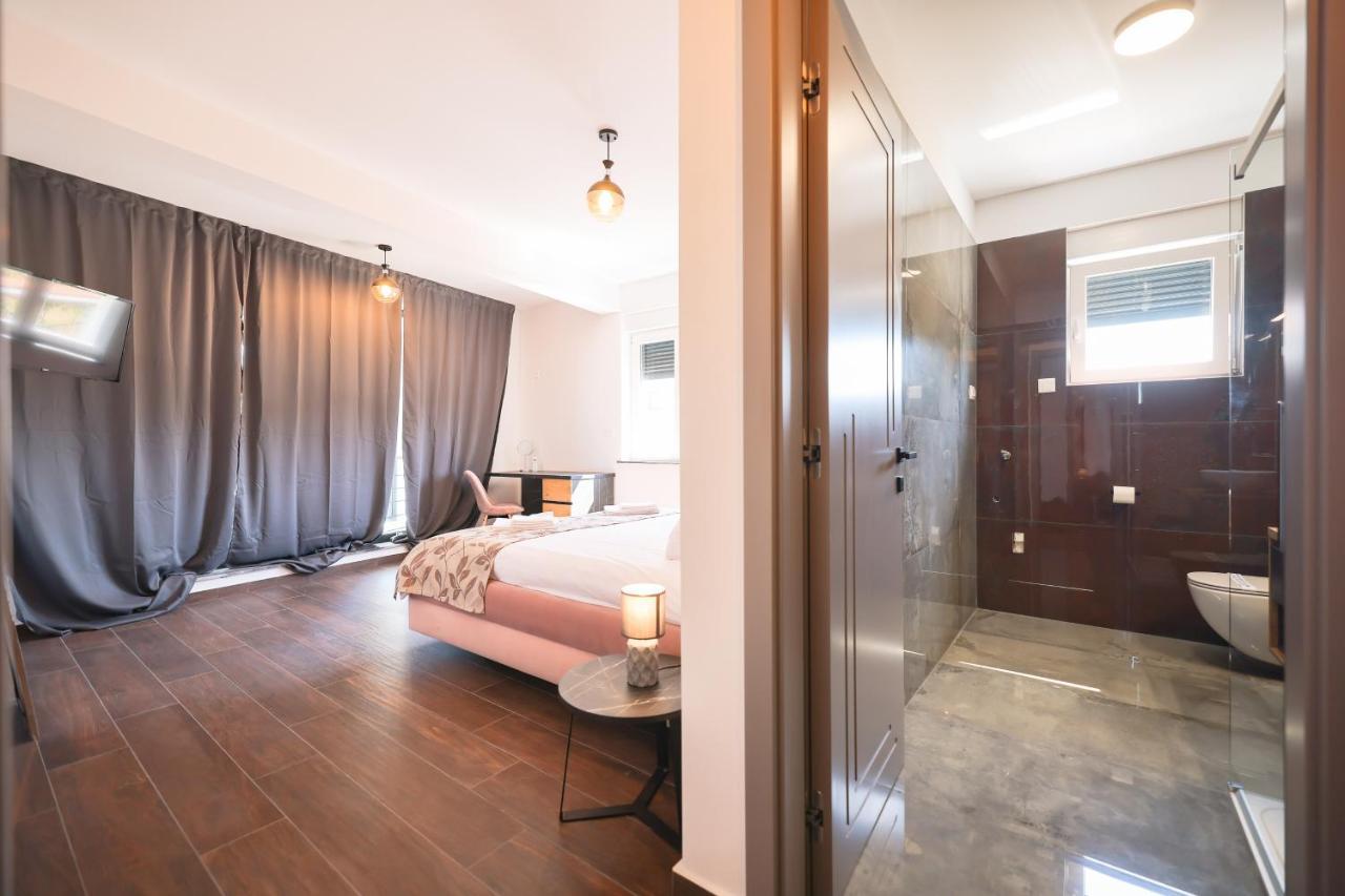 Rhapsody In Green - Luxury Villa In Zadar Crno Eksteriør billede